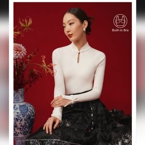 NWT OGLMove Mandarin Collar Frog Button Brami Top Limited Edition BLACK Small